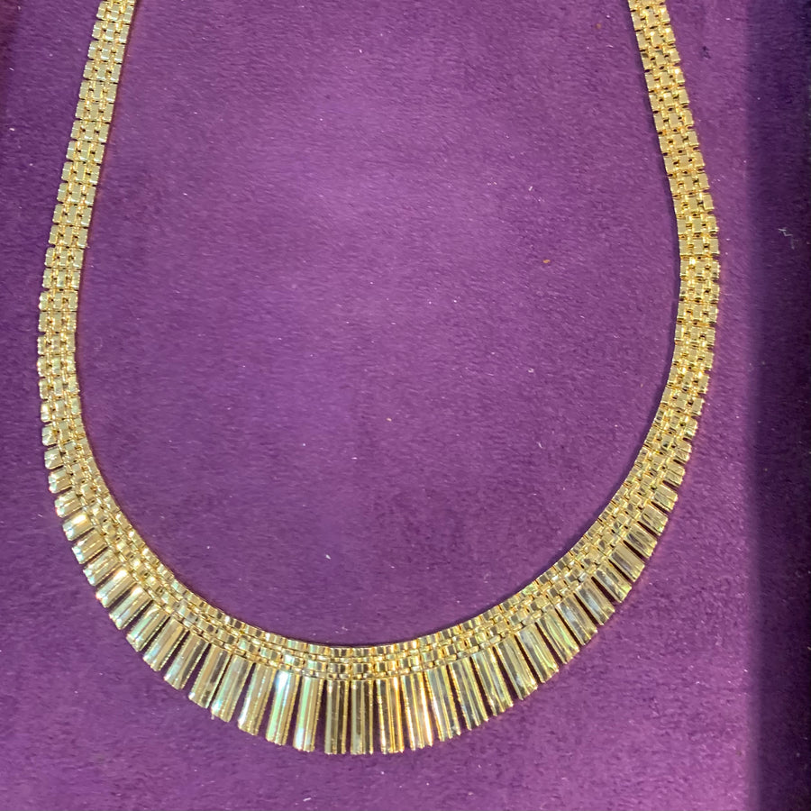ASSORTED VINTAGE NECKLACE