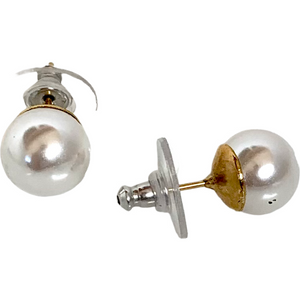 Piochita Stud  Pearl Earrings