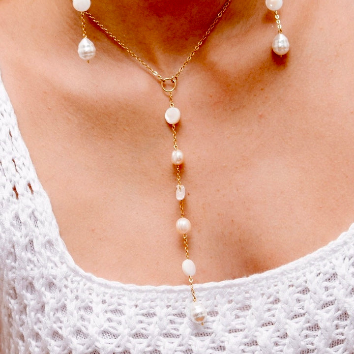 Lariat Necklace with Pearls Pendant