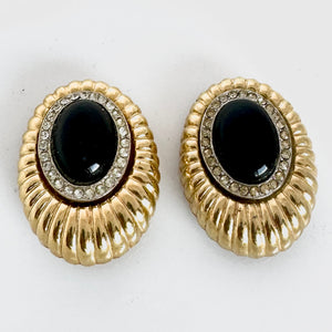 Vintage Oval Classic Earrings