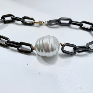 Chunky Chain Necklace with Pearl Pendant