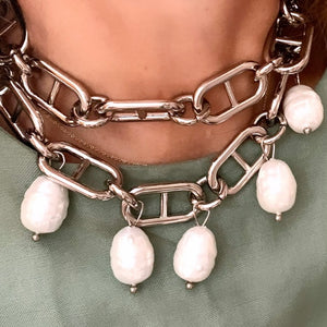 Chunky XXL Link Modern Chain Necklace with Faux Pearls