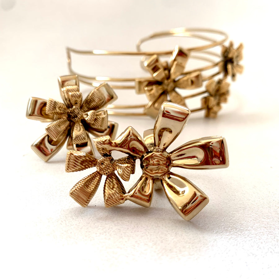 Bow Flower Resort Choker Necklace