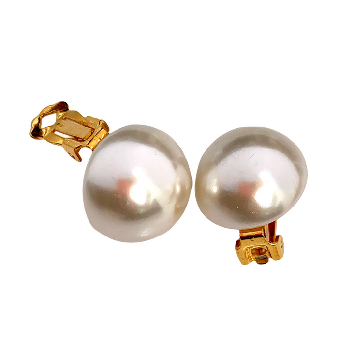 Stud  Pearl Earrings