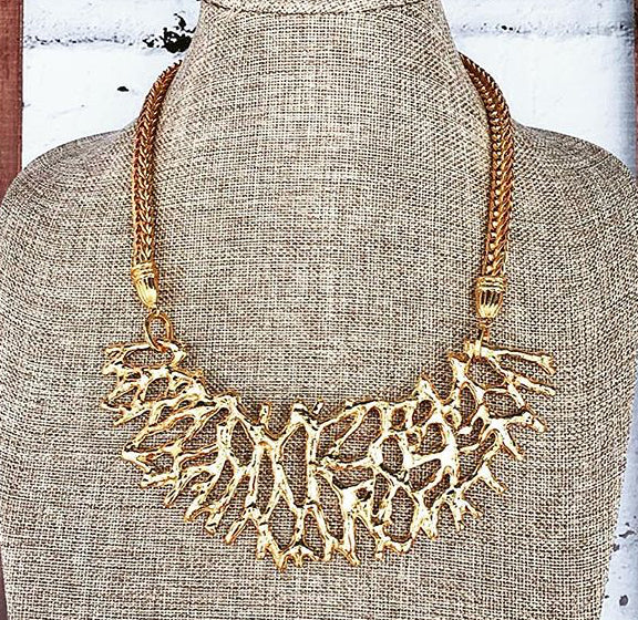 CORAL-GOLDPLATED-STATMENT-NECKLACE